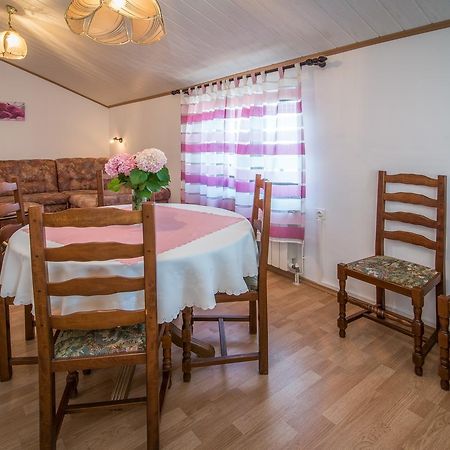 Apartment Sandra Krk 克尔克 外观 照片