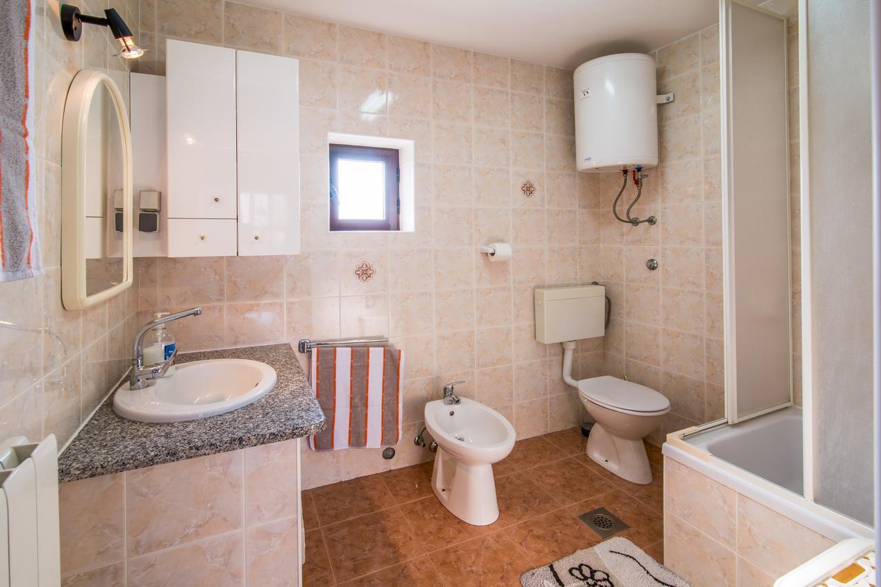 Apartment Sandra Krk 克尔克 外观 照片