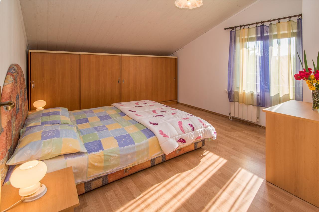 Apartment Sandra Krk 克尔克 外观 照片
